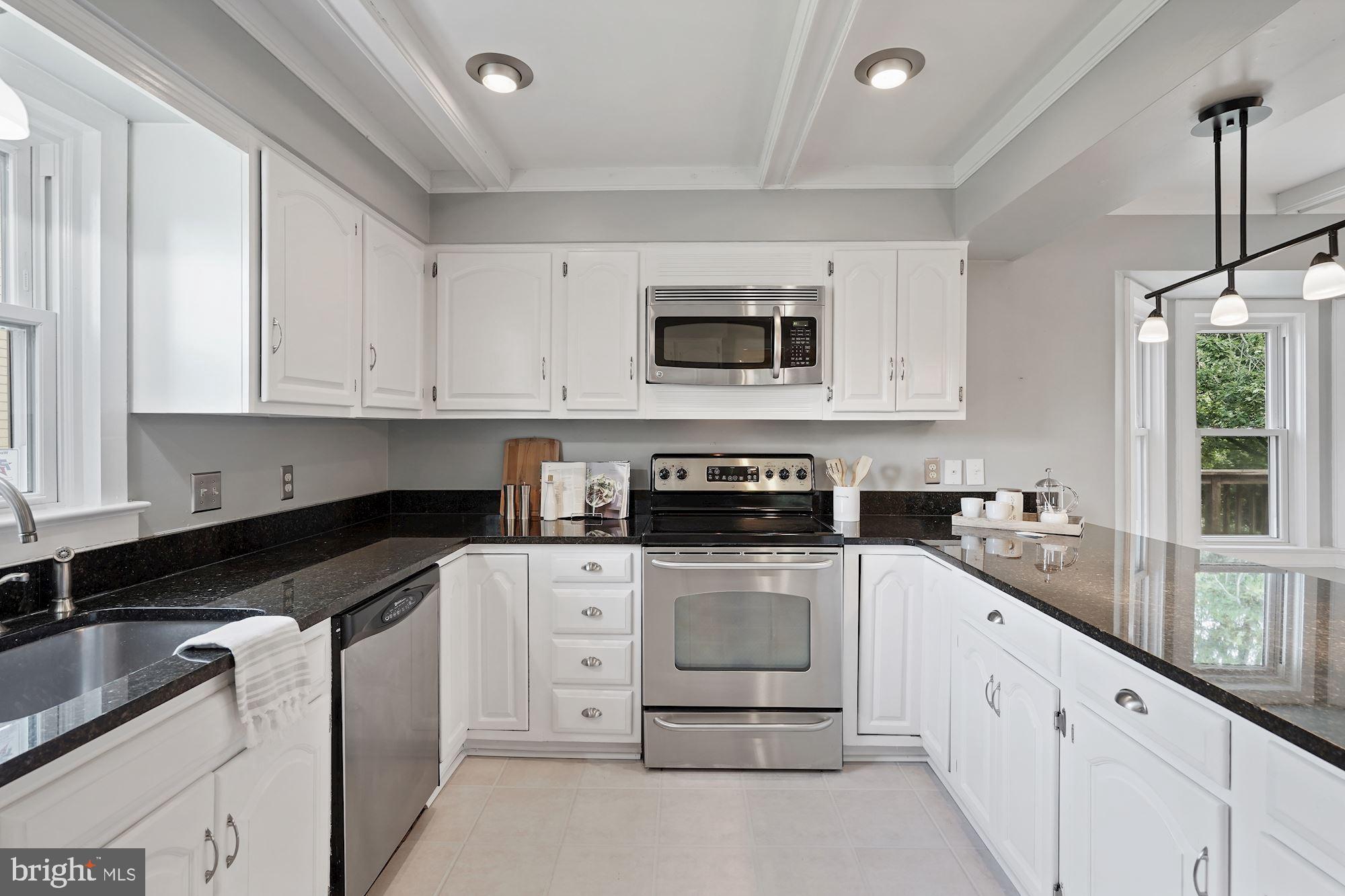 2819 Rifle Ridge Road Oakton, VA 22124 - Photo 12 of 38