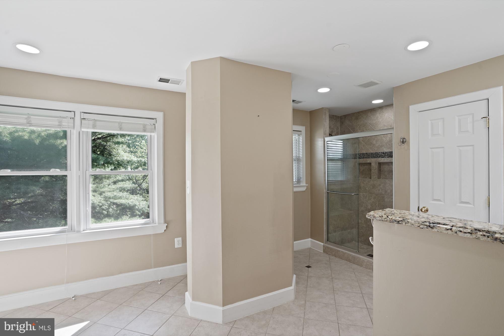 2819 Rifle Ridge Road Oakton, VA 22124 - Photo 21 of 38 Master Bath