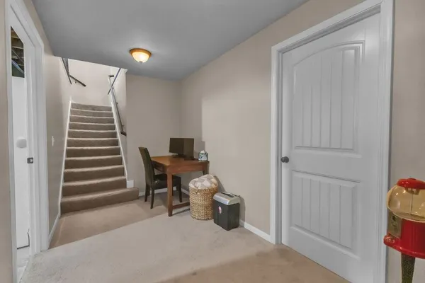 $410,000 | 919 East 8th Circle, Kearney, MO 64060
