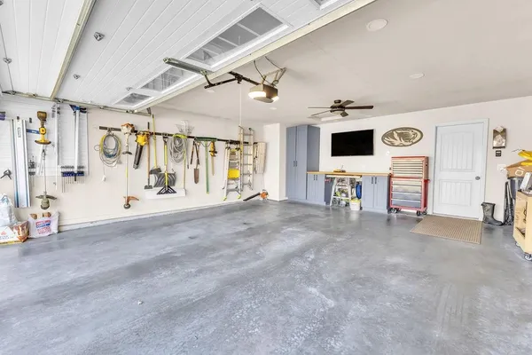 $410,000 | 919 East 8th Circle, Kearney, MO 64060