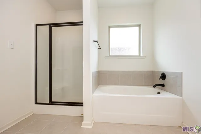 $2,200 | 1072 Shadow Bluff Drive, Baton Rouge, LA 70820