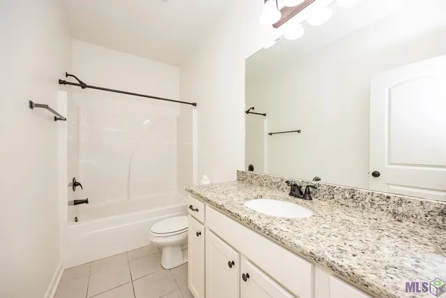 $2,200 | 1072 Shadow Bluff Drive, Baton Rouge, LA 70820