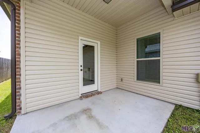 $2,200 | 1072 Shadow Bluff Drive, Baton Rouge, LA 70820