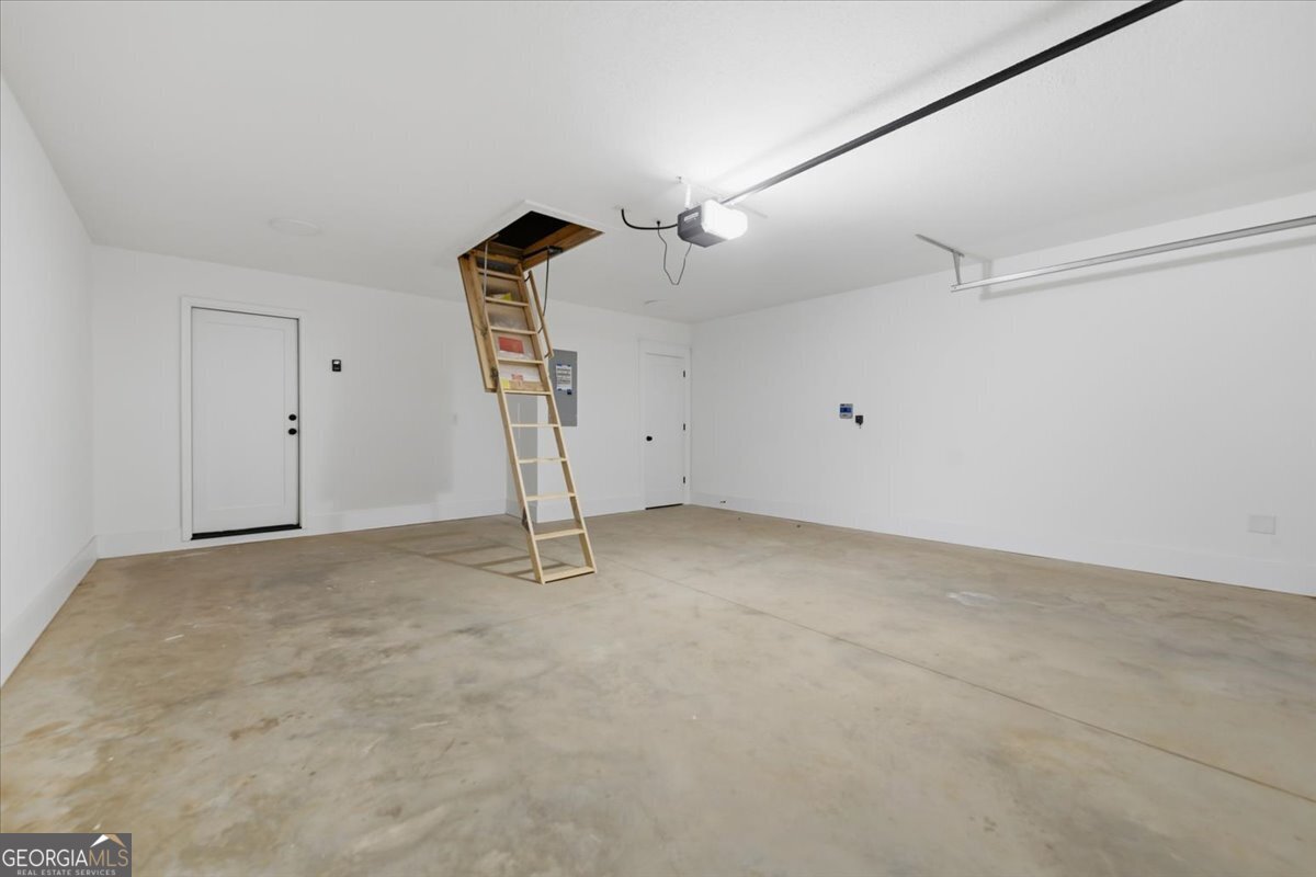 514 New Hope Drive Perry, GA 31069 - Photo 34 of 37 a view of an empty room