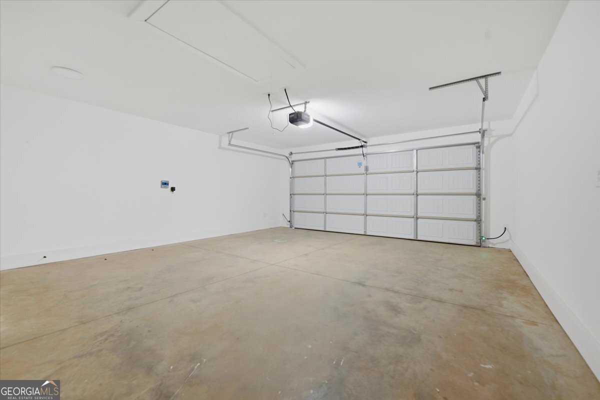 514 New Hope Drive Perry, GA 31069 - Photo 35 of 37 a view of a garage