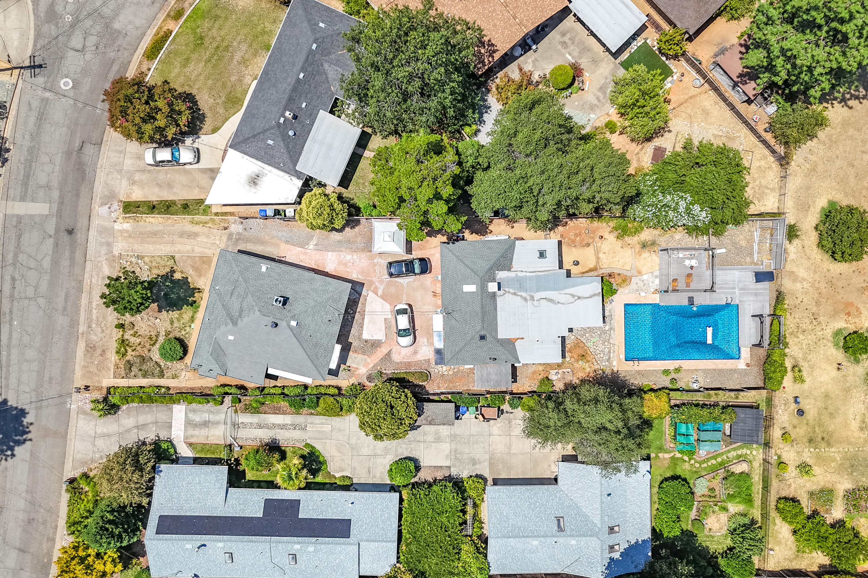 1550 Barbara Road Redding, CA 96003 - Photo 39 of 50 Drone-14