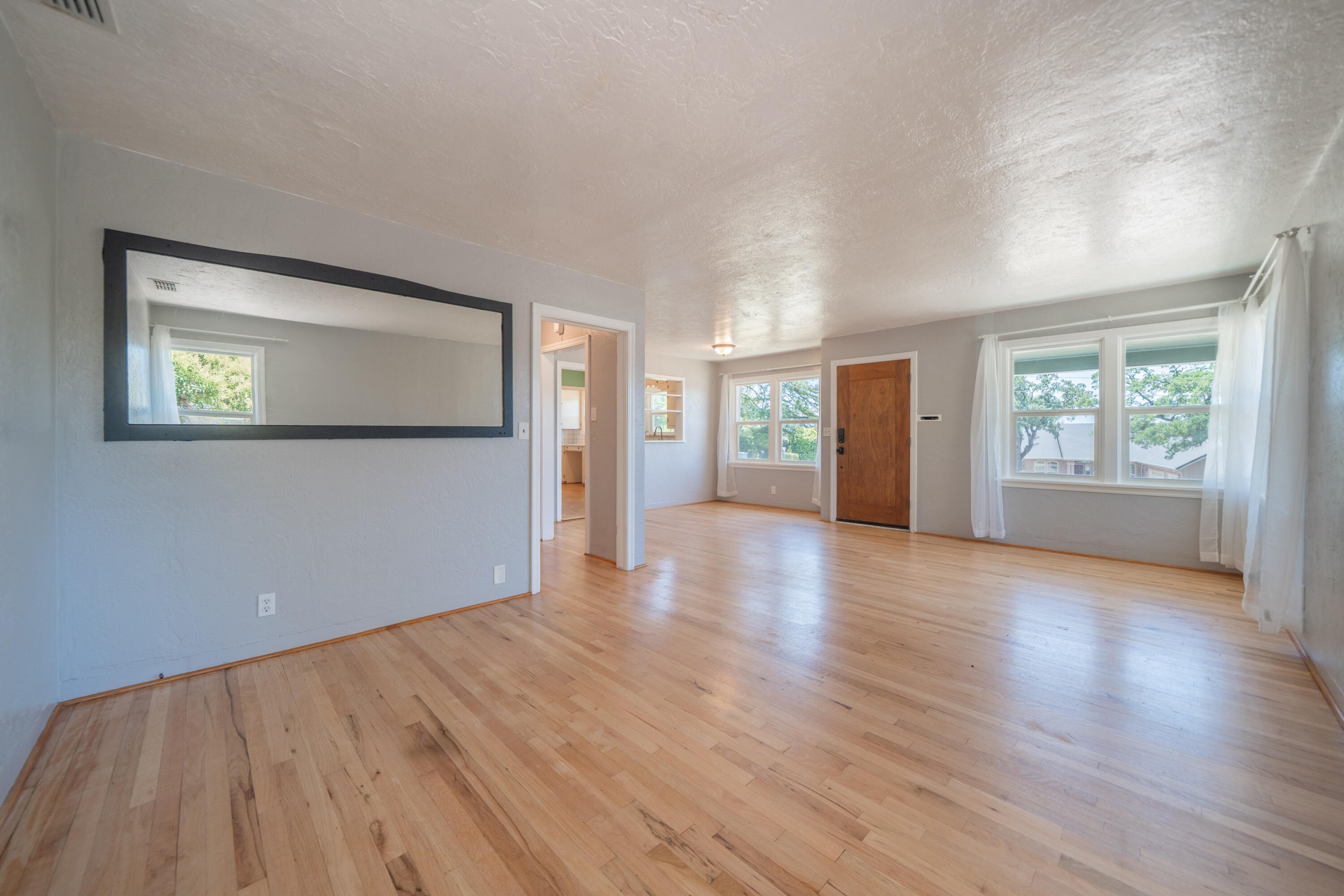 1550 Barbara Road Redding, CA 96003 - Photo 7 of 50 1550 Barbara Rd-14