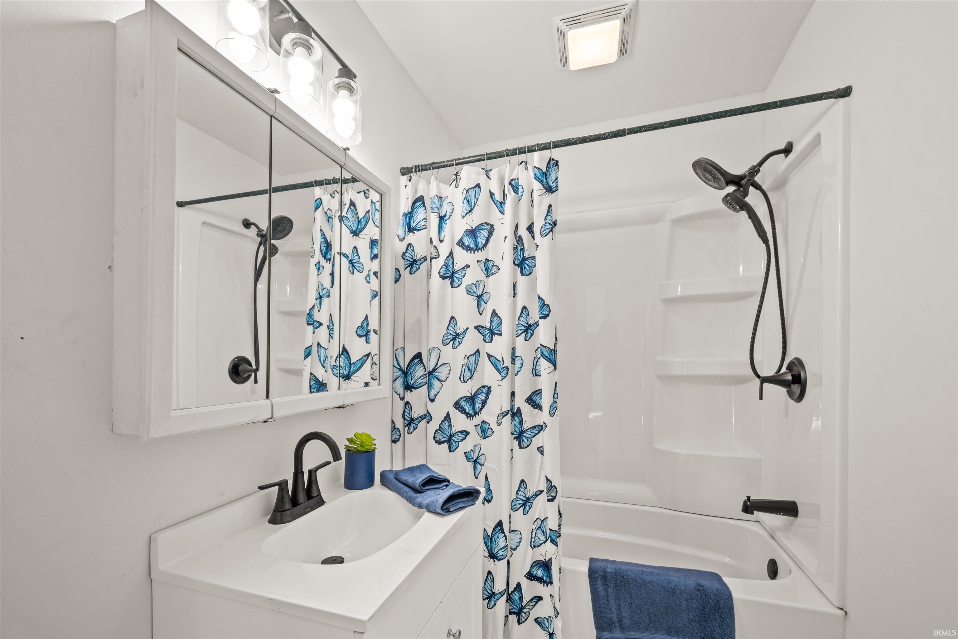 115 South Walnut Street Fairmount, IN 46928 - Photo 14 of 24