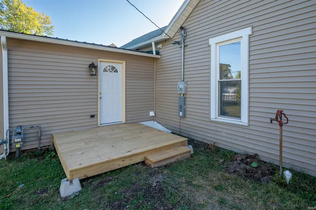 $164,900 | 115 South Walnut Street, Fairmount, IN 46928