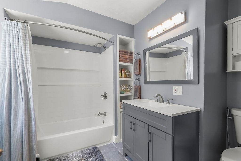 111 Westminster Road Weymouth, MA 02189 - Photo 27 of 41