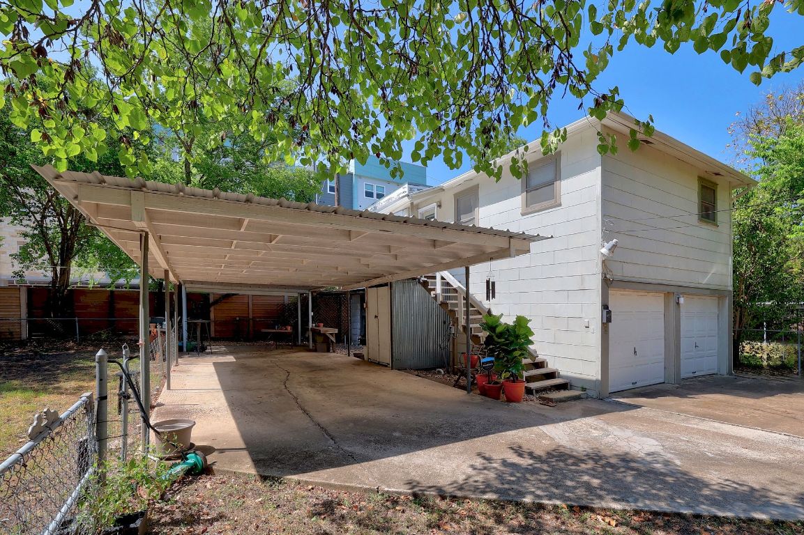 1205 Palo Duro Road Austin, TX 78757 - Photo 25 of 31 a view of a backyard