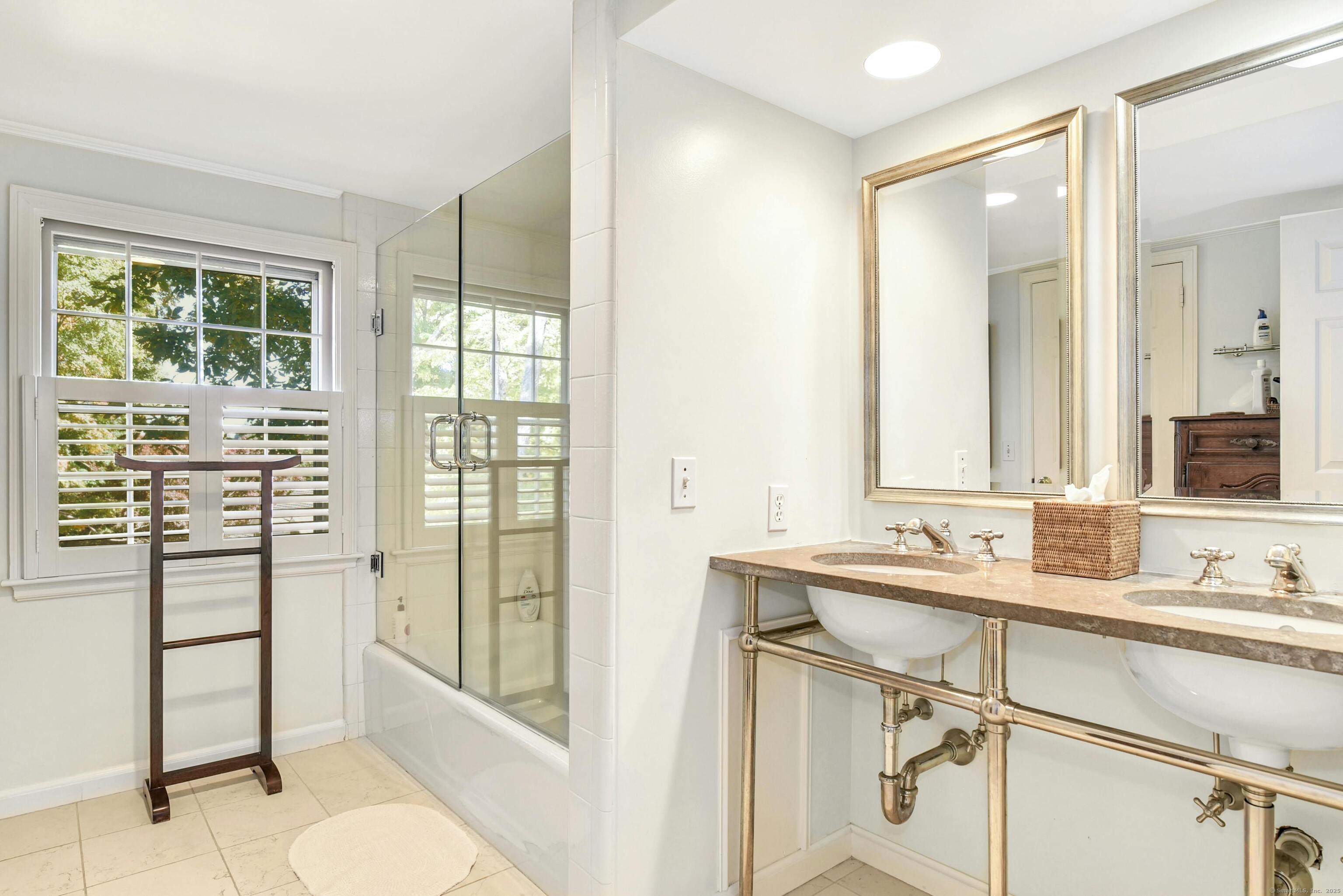 204 Parade Hill Road New Canaan, CT 06840 - Photo 15 of 30