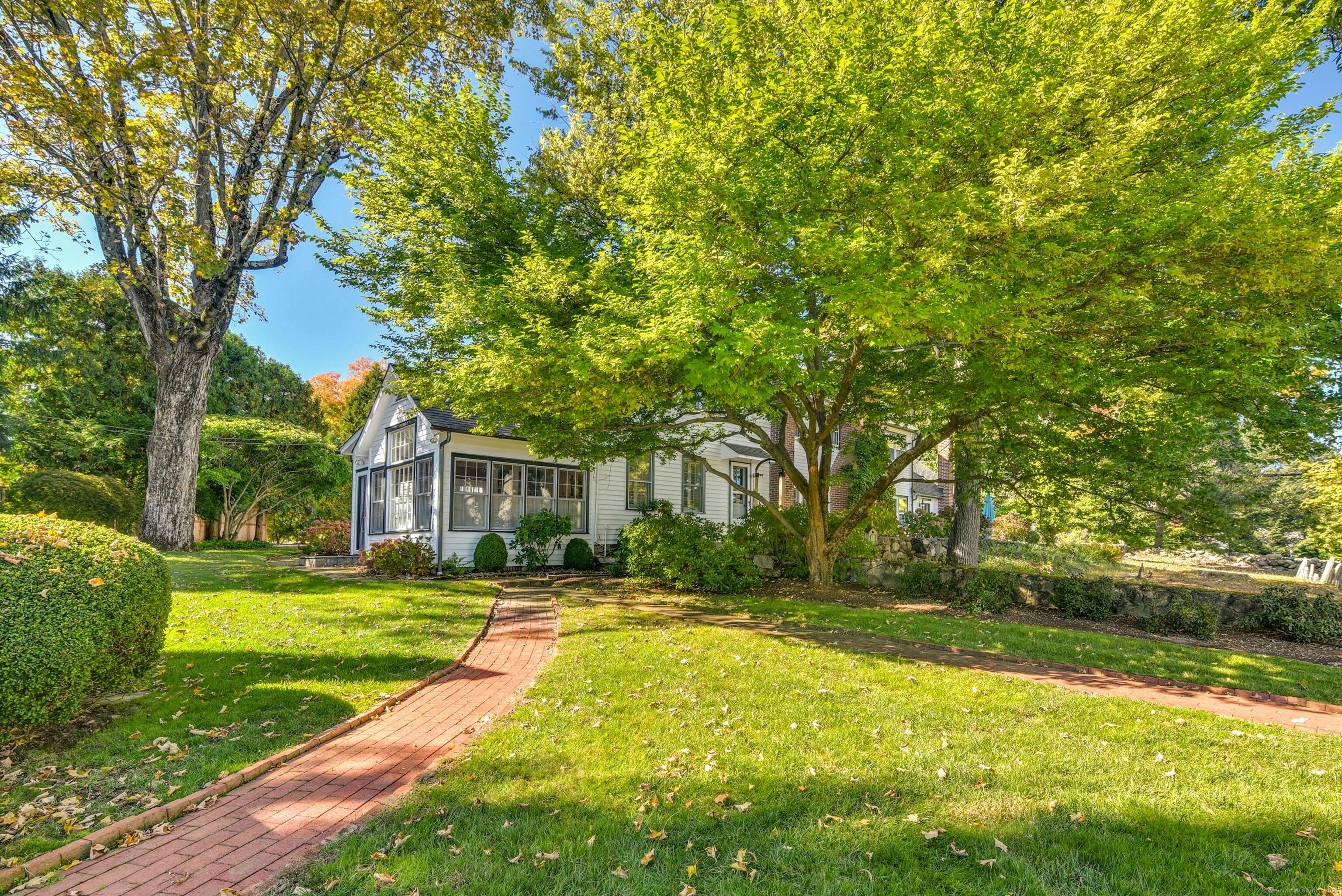 204 Parade Hill Road New Canaan, CT 06840 - Photo 26 of 30