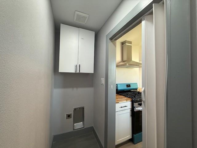 5845 Haney Drive Watauga, TX 76148 - Photo 12 of 37 a room that has a window in it