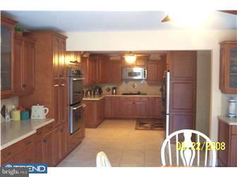 310 Walnut Avenue Evesham, NJ 08053 - Photo 6 of 12 Kitchen