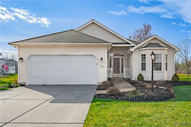 $399,000 | 5426 Carleton Lake Drive, Lockport Town, NY 14094