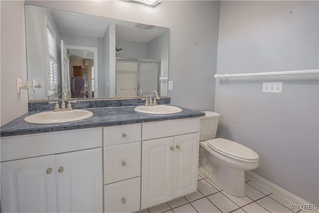 $399,000 | 5426 Carleton Lake Drive, Lockport Town, NY 14094