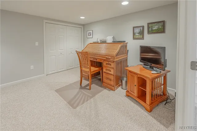 $399,000 | 5426 Carleton Lake Drive, Lockport Town, NY 14094