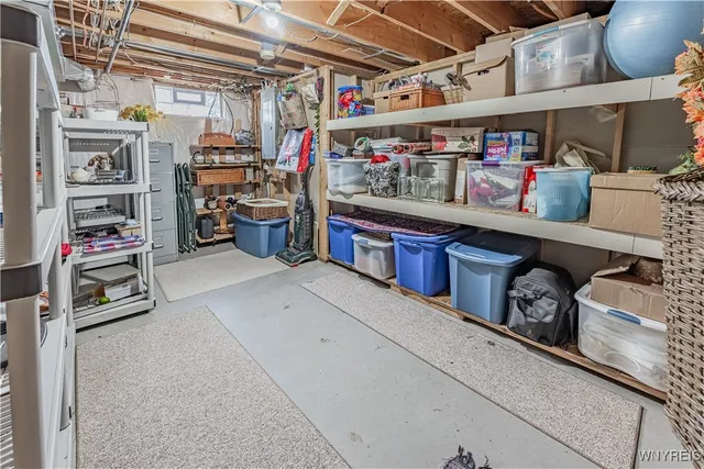 $399,000 | 5426 Carleton Lake Drive, Lockport Town, NY 14094