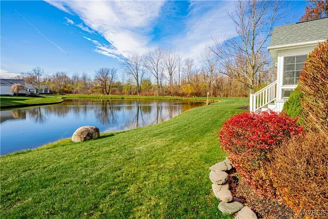 $399,000 | 5426 Carleton Lake Drive, Lockport Town, NY 14094