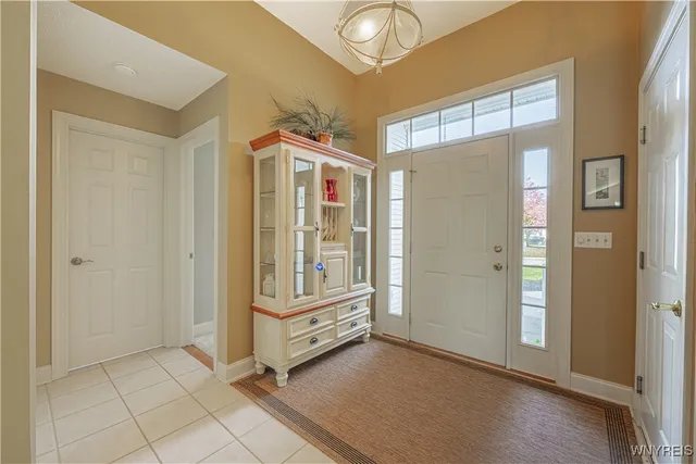 $399,000 | 5426 Carleton Lake Drive, Lockport Town, NY 14094