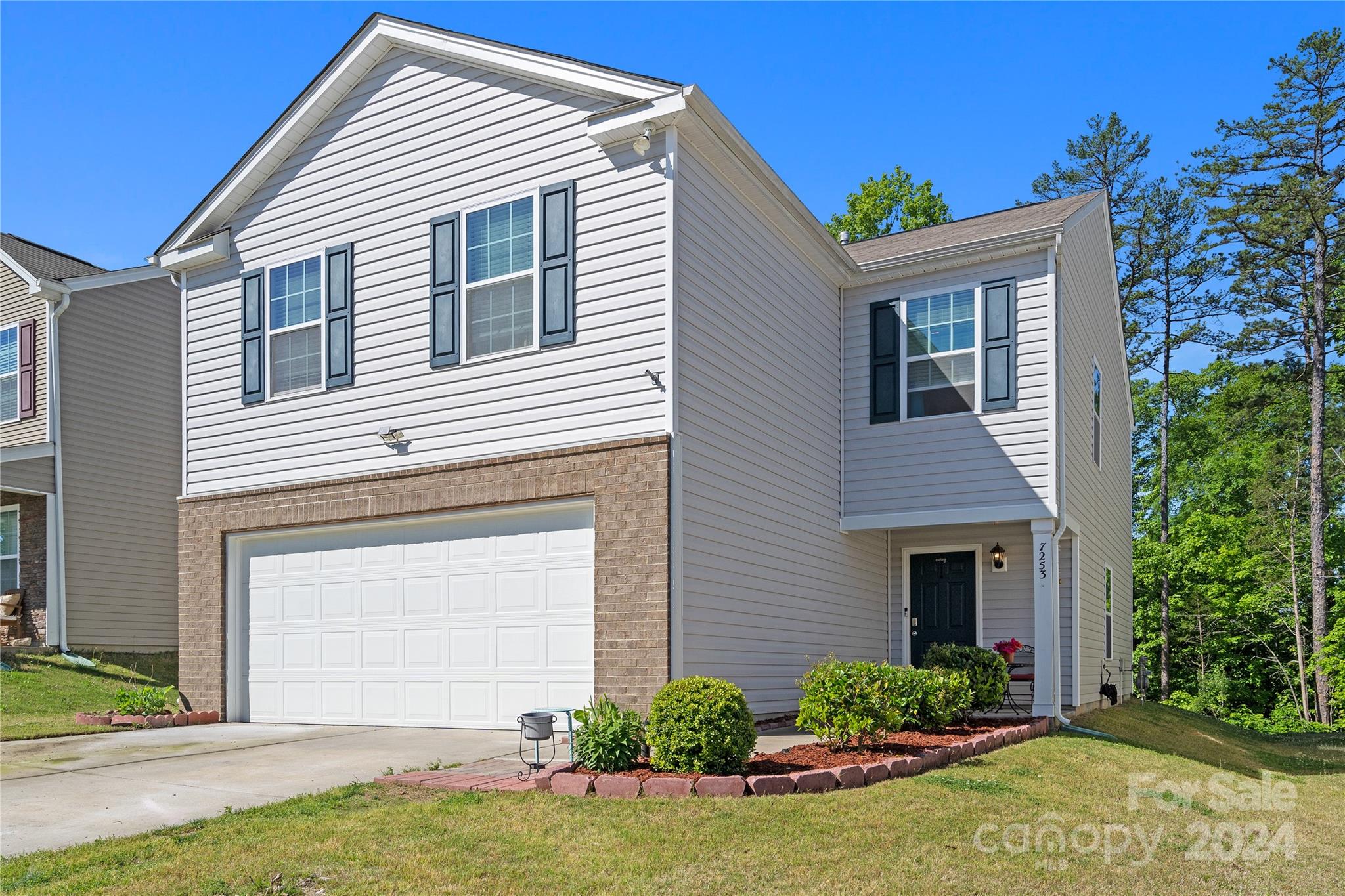 7253 Finnigan Road Charlotte, NC 28215 - Photo 1 of 30 Gallery Image 1