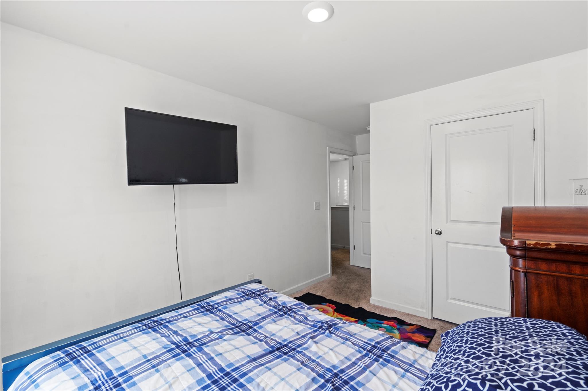 7253 Finnigan Road Charlotte, NC 28215 - Photo 16 of 30 Gallery Image 16