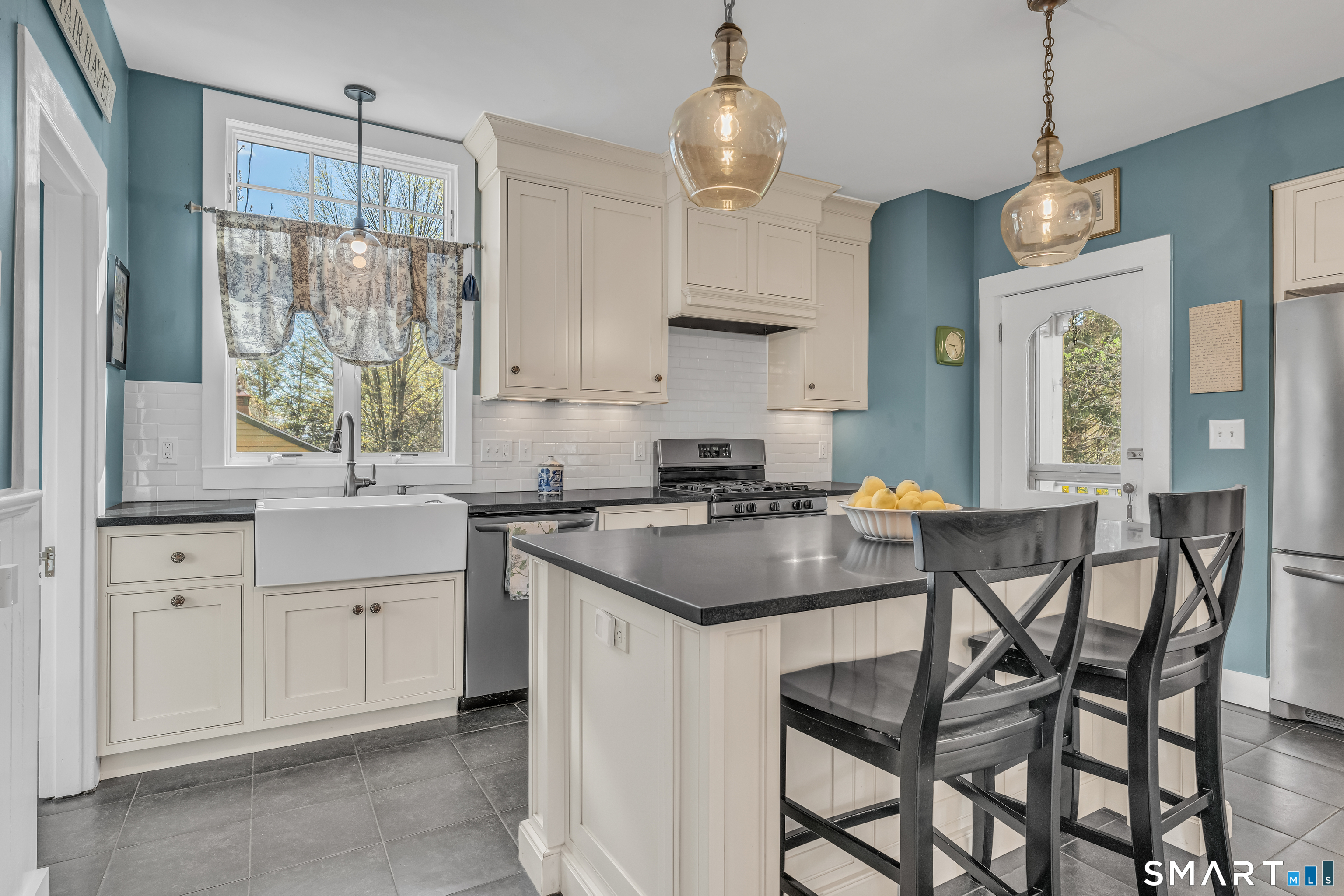 54 Main Street Newtown, CT 06470 - Photo 9 of 40