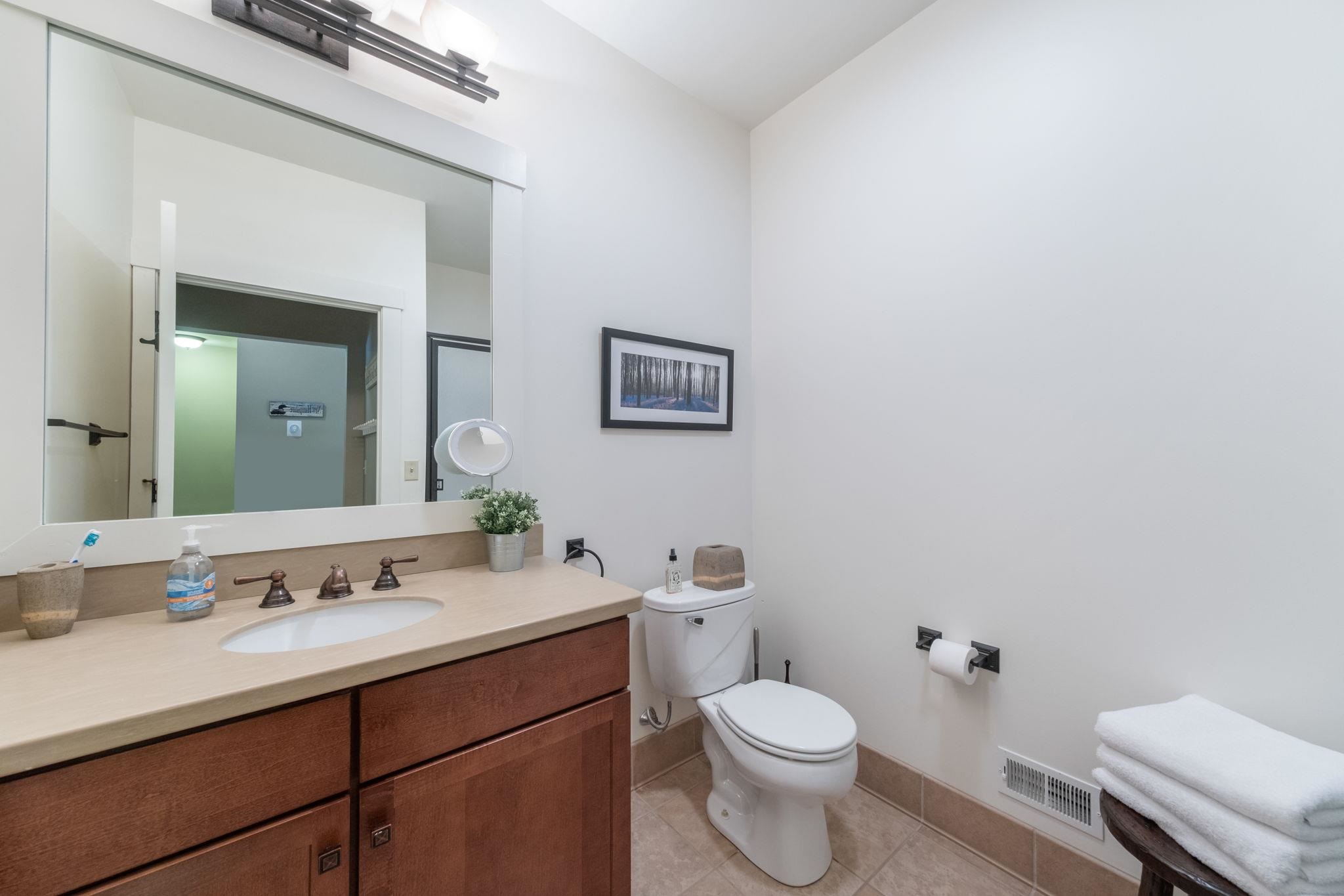 21 Riverside Terrace Drive, Unit 4B Lincoln, NH 03251 - Photo 12 of 25 Gallery Image 12