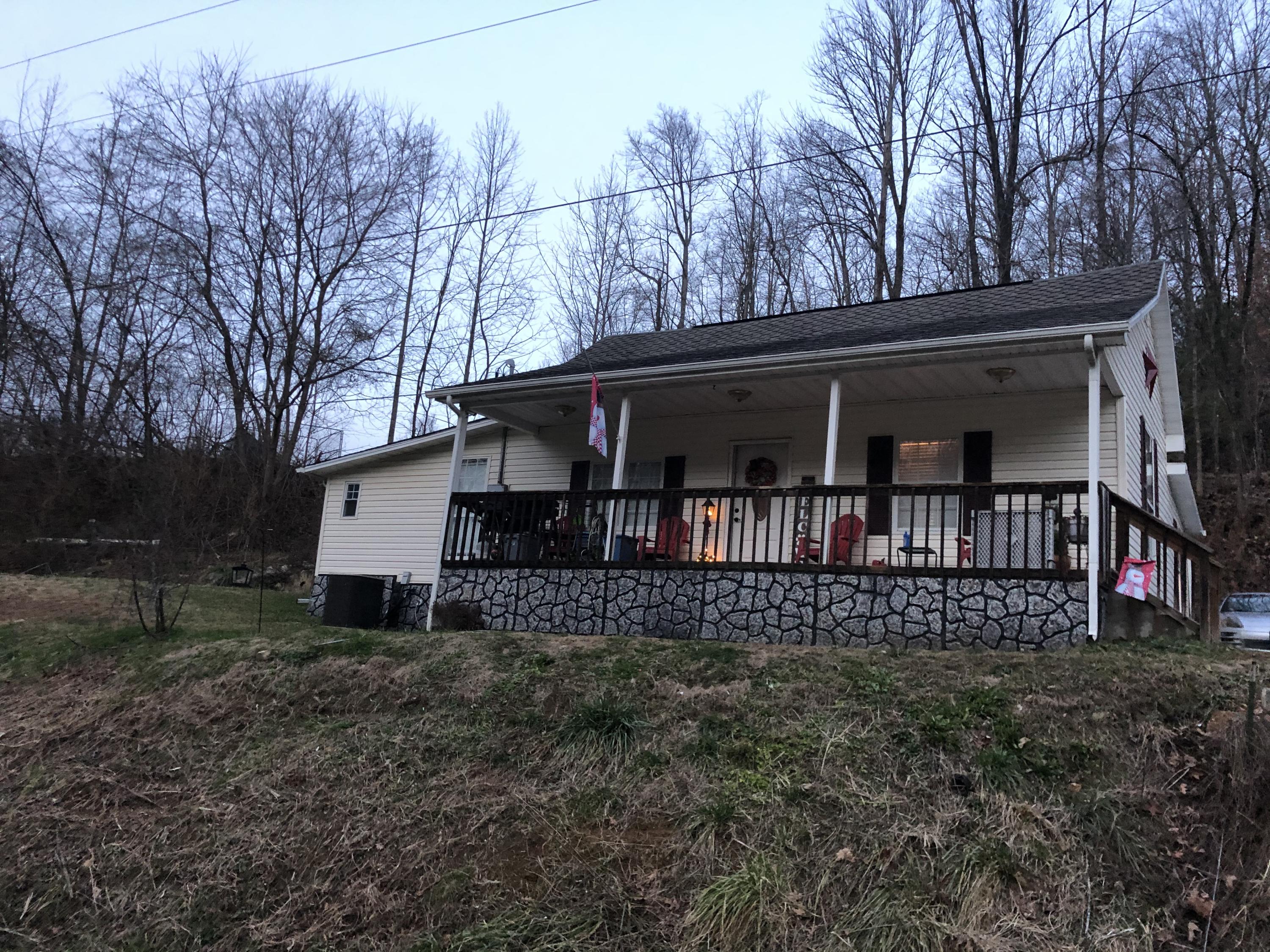 260 Tester Road Elizabethton, TN 37643 - Photo 1 of 4 IMG_1094