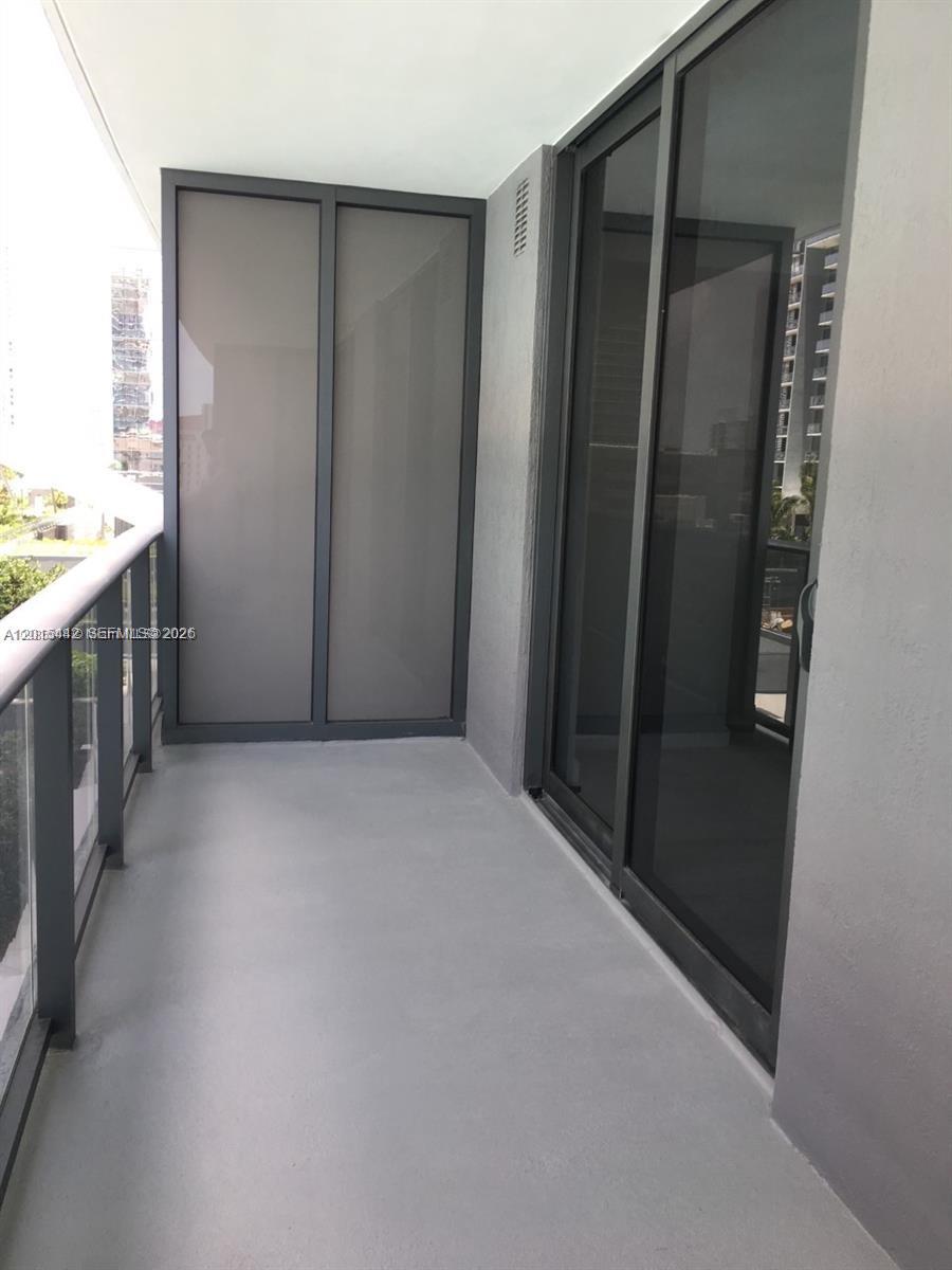 45 Southwest 9th Street, Unit 1007 Miami, FL 33130 - Photo 9 of 63