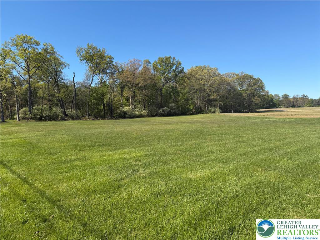 1089 Deemer Road Bath, PA 18014 - Photo 46 of 57 a view of a field with an ocean