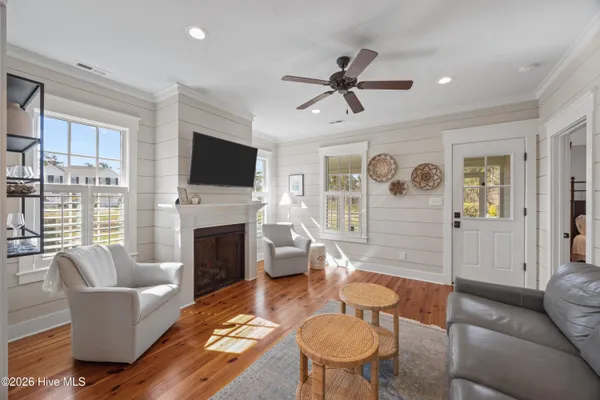 $388,500 | 4 Back Cove Circle, Oriental, NC 28571