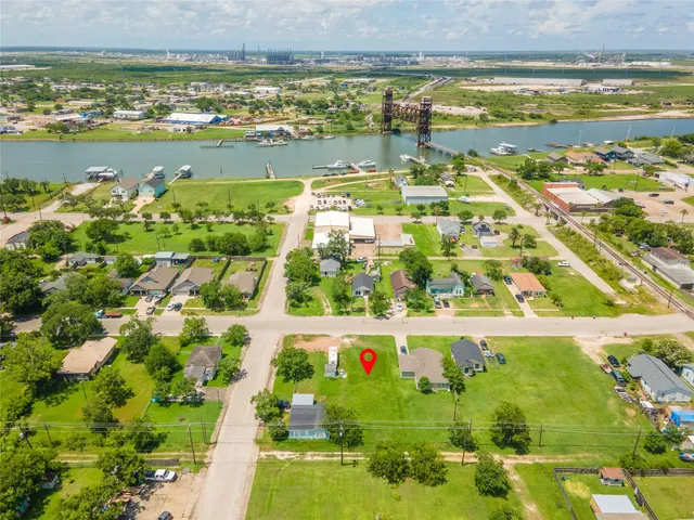 $23,000 | 727 West Broad Street, Freeport, TX 77541