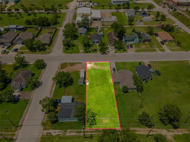 $23,000 | 727 West Broad Street, Freeport, TX 77541