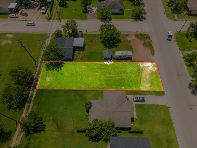 $23,000 | 727 West Broad Street, Freeport, TX 77541