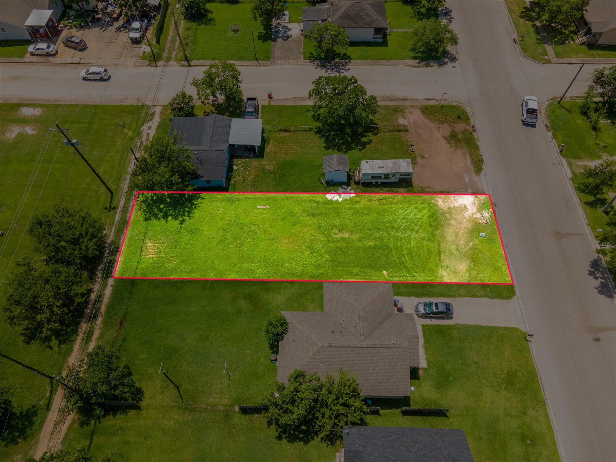 727 West Broad Street Freeport, TX 77541 - Photo 4 of 13 an aerial view of a house