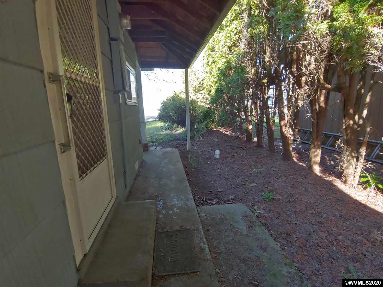 4656 Lone Oak Road Southeast Salem, OR 97302 - Photo 16 of 17 Gallery Image 16