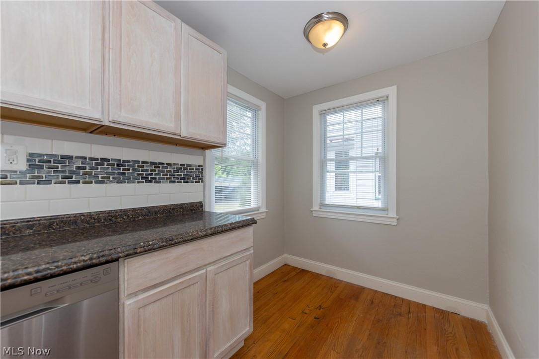 1908 Staunton Road Cleveland, OH 44118 - Photo 13 of 35 Gallery Image 13