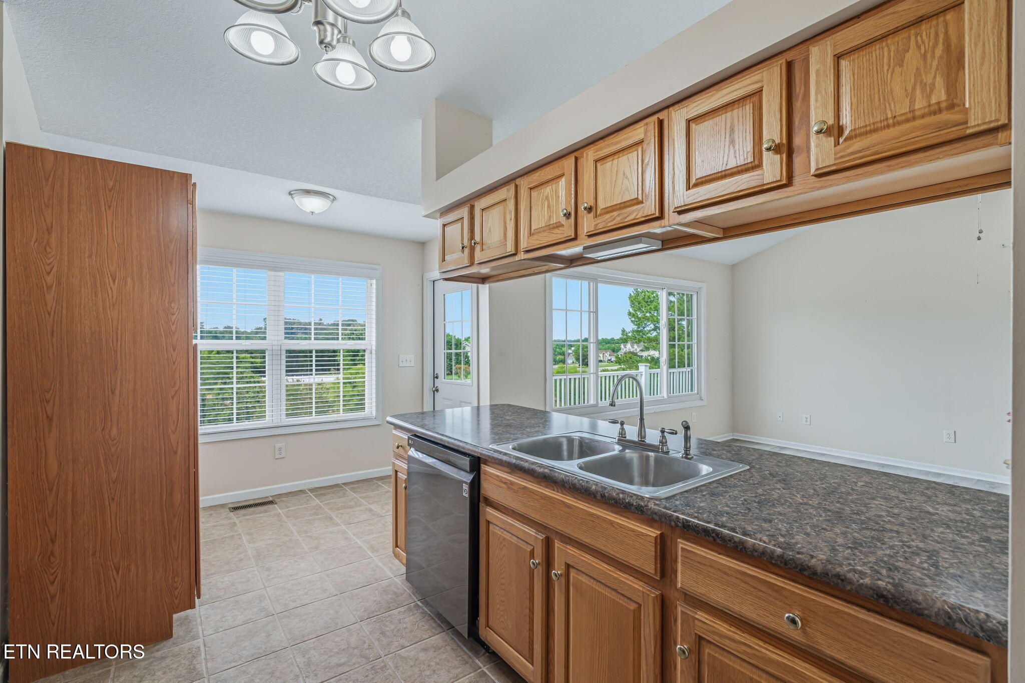 138 Country Way Road Vonore, TN 37885 - Photo 12 of 50 15-web-or-mls-138 Country Way-21