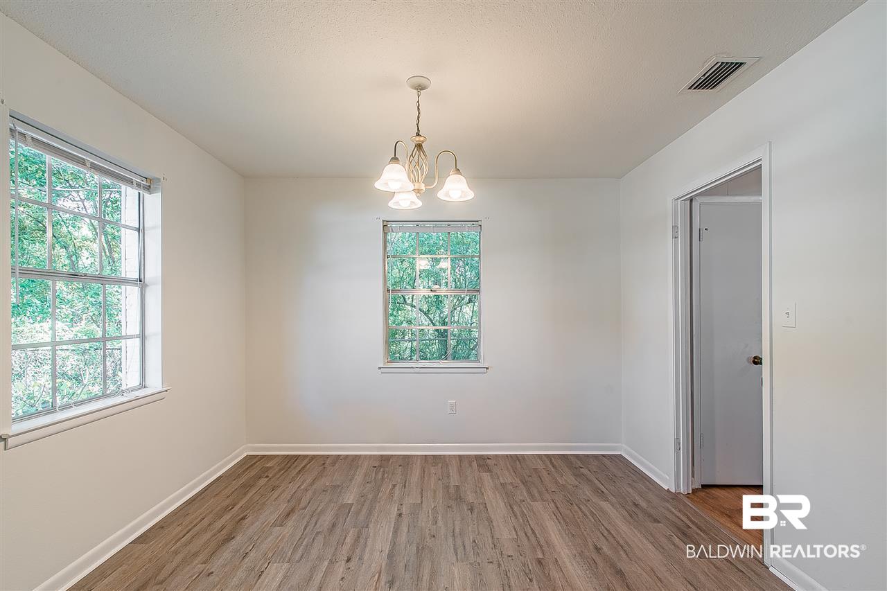 1548 Schillinger Road South Mobile, AL 36695 - Photo 10 of 42