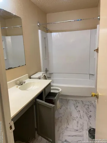 $1,500 | 2827 Ash Field Drive, San Antonio, TX 78245