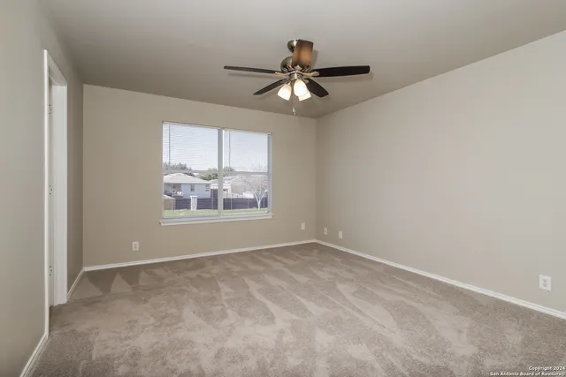 $1,600 | 3927 Nuttall Oak Drive, San Antonio, TX 78223