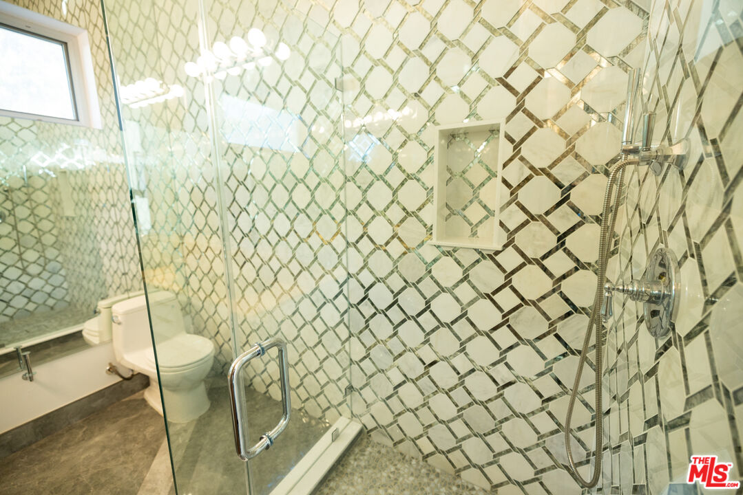 Undisclosed Address Woodland Hills, CA 91367 - Photo 20 of 75