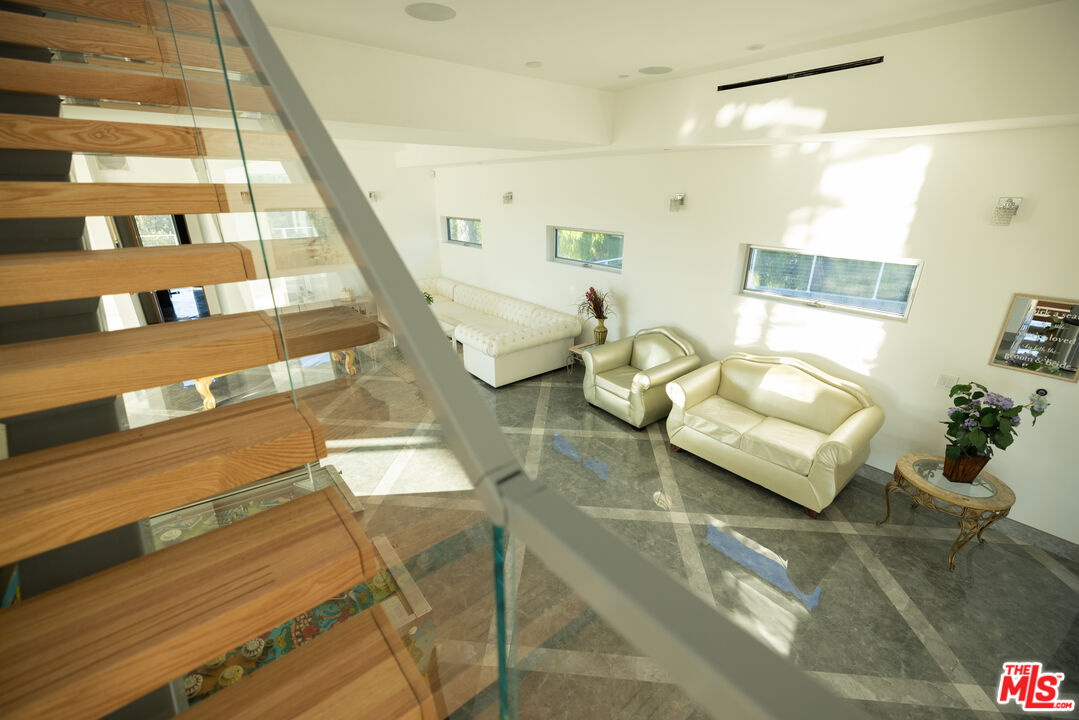 Undisclosed Address Woodland Hills, CA 91367 - Photo 22 of 75