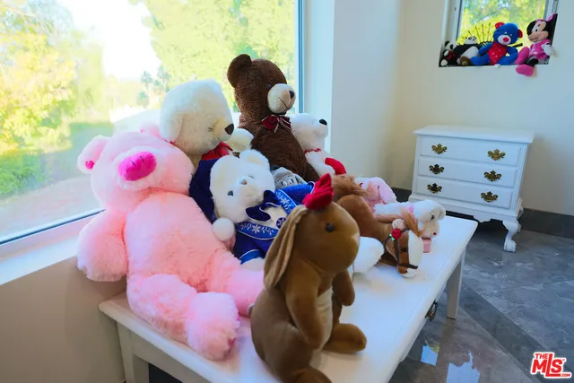 $48,000 | Undisclosed Address, Woodland Hills, CA 91367