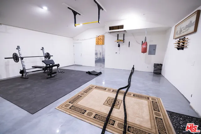 $48,000 | Undisclosed Address, Woodland Hills, CA 91367