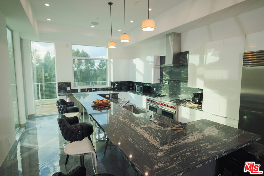 Undisclosed Address Woodland Hills, CA 91367 - Photo 45 of 75