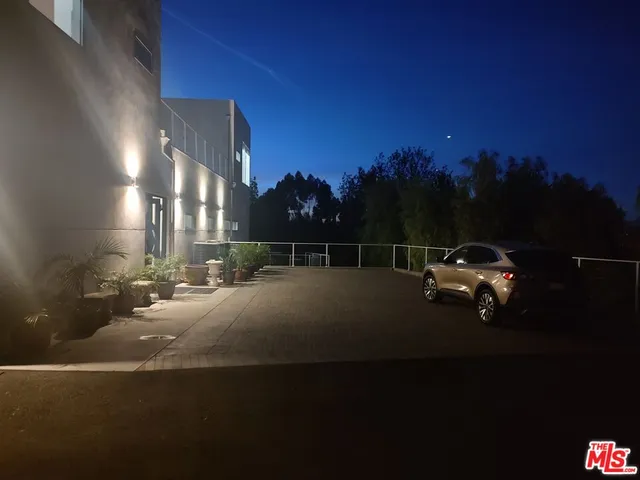 $48,000 | Undisclosed Address, Woodland Hills, CA 91367