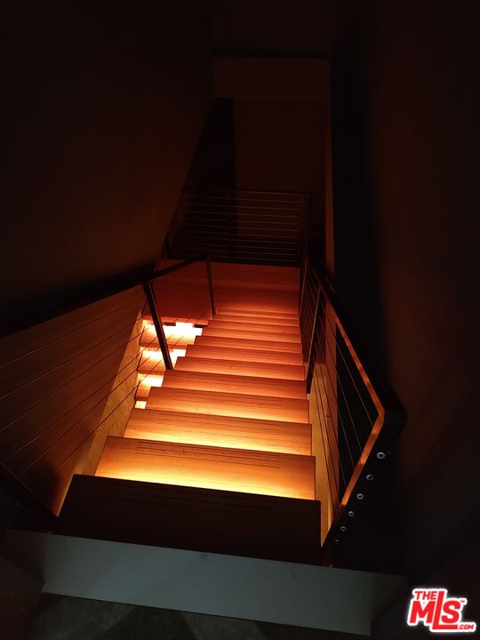 Undisclosed Address Woodland Hills, CA 91367 - Photo 10 of 75